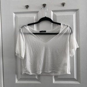 WHITE CROP VNECK TEE